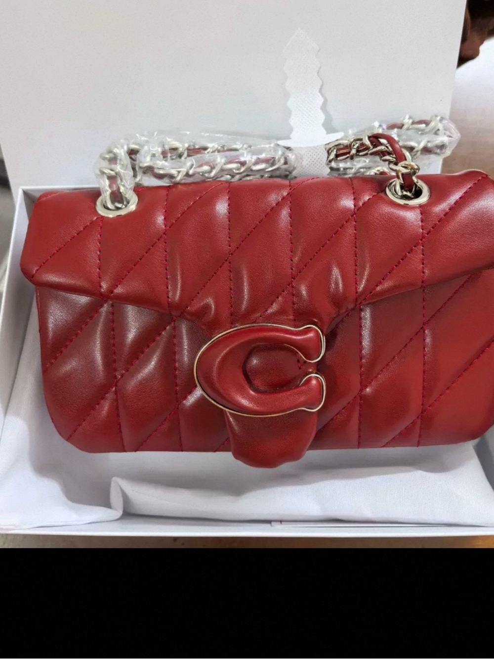 Coach fashion Quilted Leather Shoulder Bag in Red with Chain Strap
